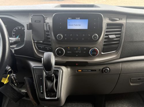 Ford Nugget plus high roof westfalia automatic 170 hp 4 berths air conditioning camera cruise ctr alloy wheels detachable tow bar pdc f/r photo: 16