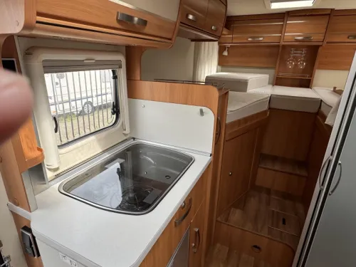 Hymer Van 520 S Single beds space wonder photo: 16