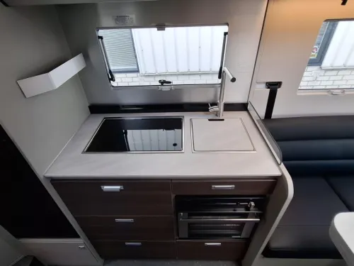Adria Compact Supreme DL 2027 FULL Option Black ed Foto: 12