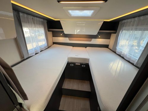 Laika Kosmo H 1409 Single beds, Automatic photo: 2