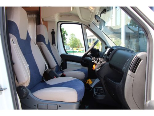 Weinsberg CaraLoft Queen bed + Drop-down bed photo: 13