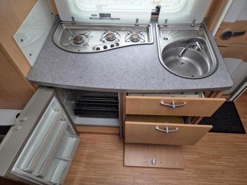 Knaus Sudwind 550 FSK - Mover - Aire acondicionado - Avanc&eacute;  foto: 11