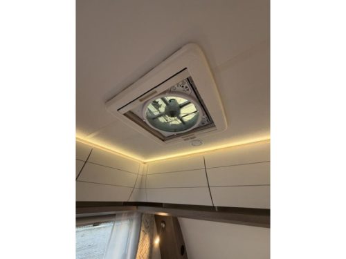 Hobby On Tour 460 DL Rangierhilfe, Markise, Klimaanlage Foto: 23