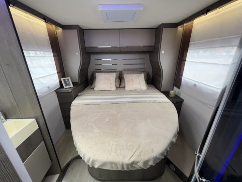Challenger Graphite 308 QUEENSBED+POP-TOP ROOF+F2F AUTOMATIC EURO6 photo: 2