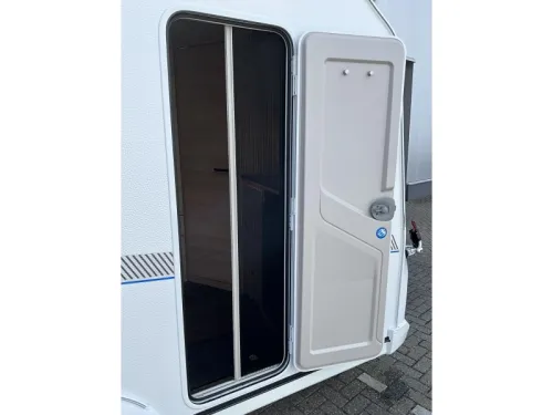 Knaus Yaseo 340 PX AIRCO-GRATIS MOVER photo: 2