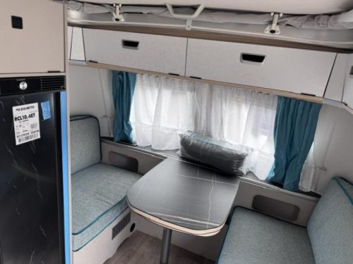 Eriba Touring Urban 642 Paket Harbour Blue Foto: 5