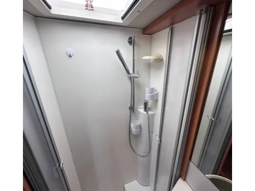 Hymer Exsis-I 678 nur 29000 km Foto: 10