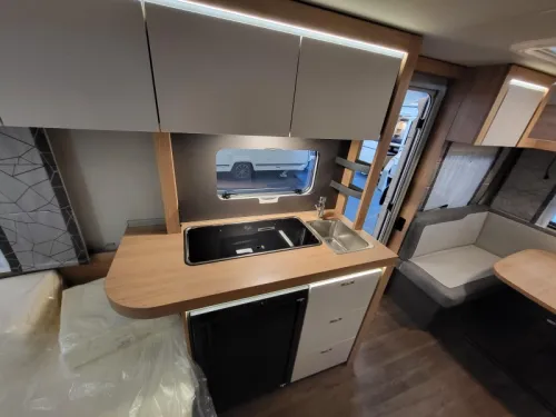 Knaus Sport 460 EU tr&egrave;s complet &eacute;quip&eacute; photo : 13