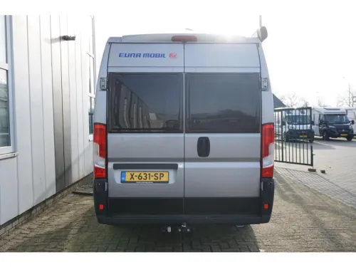 Eura Mobil Van 635 HB Techo elevable - cama elevable el&eacute;ctrica 1er prop. foto: 6