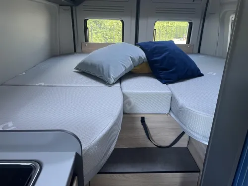 Dethleffs Globetrail 640 ES - Van N Bike- Luxury photo: 3