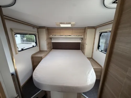 Adria Coral Axess 600 SC Queensbed 34000 km Airco photo: 17