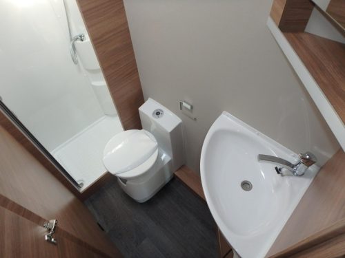 Weinsberg CaraSuite Spicy 650 MF Foto: 18