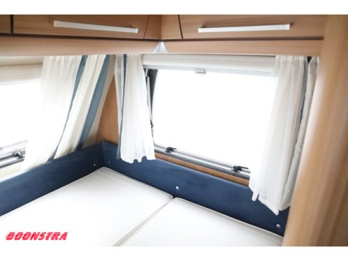 Knaus S&uuml;dwind 450 QU Rangierhilfe Klimaanlage Fahrradtr&auml;ger Querbett Mittelk&uuml;che Rundsitz Foto: 13