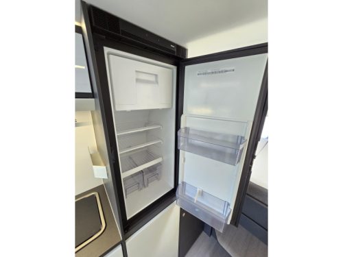 Adria Twin Supreme 640 SLB L&auml;ngsbetten 9G Automatik  Foto: 15