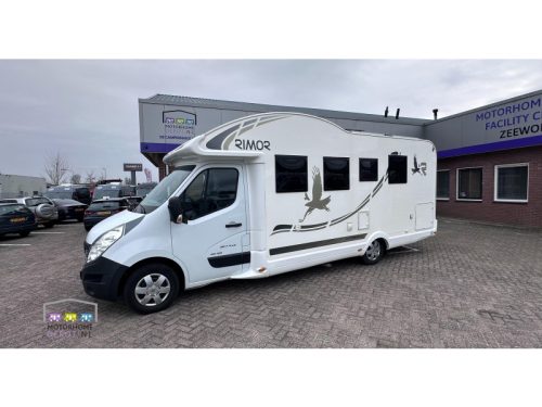 Rimor Katamarano 109 P family camper photo: 3