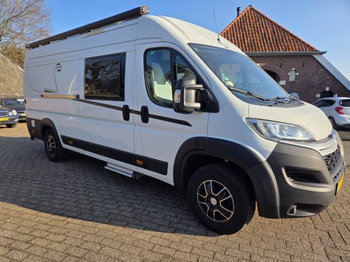 Carado V640 160hp 2019 single beds