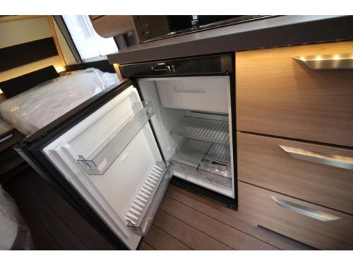 Knaus Sudwind Black Selection 460 EU AIRCO ACTIE photo: 12