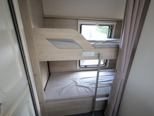 Caravelair Alba Family 466 Etagenbett und Festbett Foto: 11