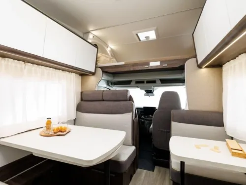 Benimar Sport 324 UP Basismodell 2026 Foto: 2