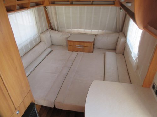 Eriba Nova GL 390 COMPACT WITH REAR KITCHEN photo: 4