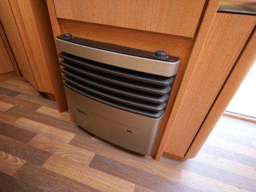 Knaus Sport 450 FU including awning photo: 13