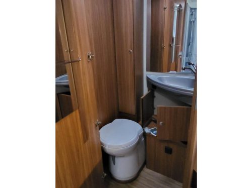 Carado T449 French bed + Pop-top roof photo: 19