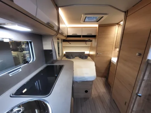 Knaus Sudwind 60 Years 450 FU super complete from factory photo: 11