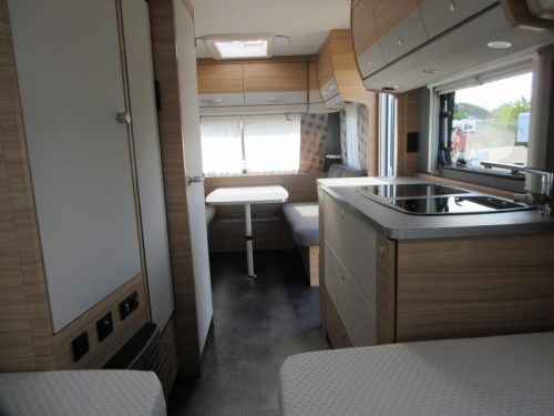 Dethleffs Nomad Avantgarde 510 LE AS NEW! TALL FRIDGE. photo: 3