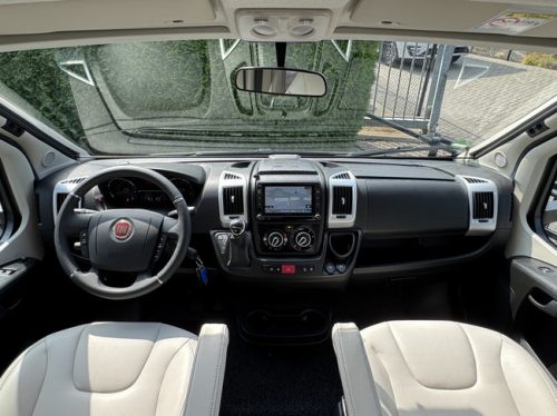 B&uuml;rstner Lyseo TD 690 G Harmony Line Black Pearl 160 PS AUTOMATIK 9-Gang Euro6 Fiat Ducato **Flacher Boden/Einzelbetten/Maxxfa/ Satellit Foto: 6