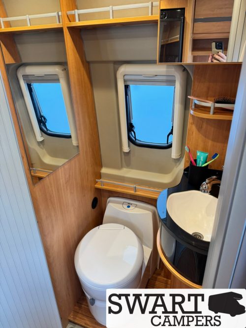P&ouml;ssl 2Win Plus, Transverse bed 163 hp photo: 13