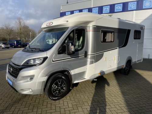 LMC Cruiser Sportline 662 G Edition 60 Jahr | Single beds | Roof air conditioning | 1st Owner | 2x Solar | Tow bar | Inverter | Camera | TV | Navi | Clima | Air suspension | Head-up display | Stabilizer legs | Lane Assist photo: 3