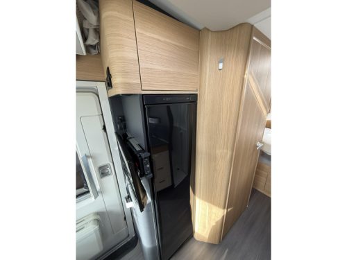Adria Matrix Plus 670 SC Queensbed - AUTOMATIK Foto: 14