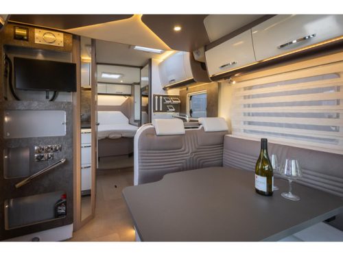 B&uuml;rstner Lyseo Privilege TD734 Queensbett + Hubbett Foto: 11