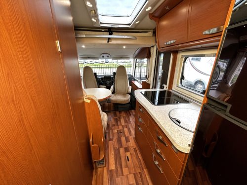 Autocaravana Hymer B 578 Camas individuales/Cama elevable/2012 foto: 8