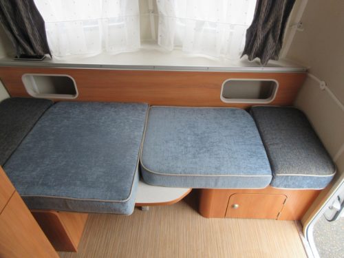 Eriba Touring 310 SEHR KOMPAKT, MIT HUBDACH Foto: 8