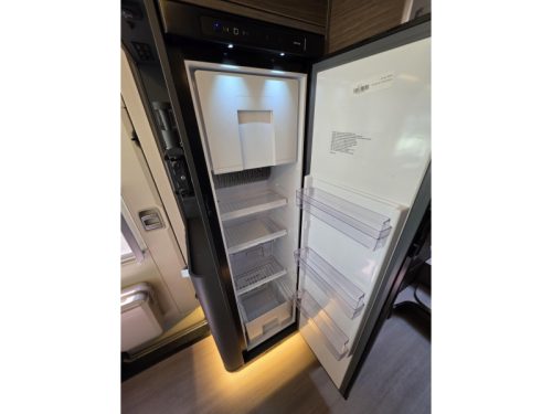 Adria Sonic Supreme 700 DL photo: 15