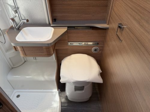 Weinsberg CaraSuite 650 MEG SPICY Foto: 13