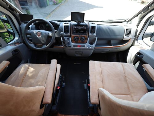 Hymer Tramp 674 SL single beds | roof air conditioning photo: 13