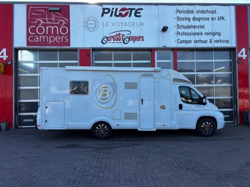 Bavaria T 73 Queensbed, Wohnmobil Foto: 3