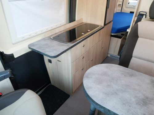 Clever 6.40 Mtr Buscamper, Maxi Chassis, Low Single Beds!! photo: 12