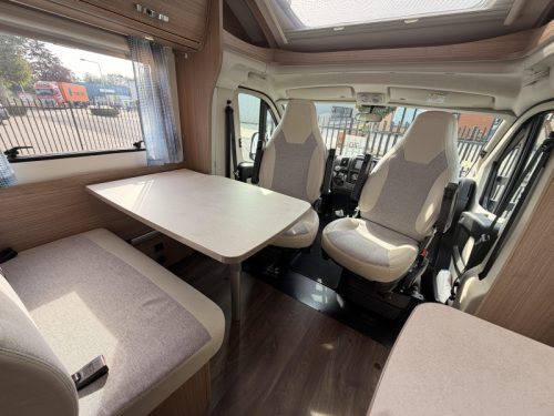Carado T 337 Lengtebedden Fiat TV  foto: 12