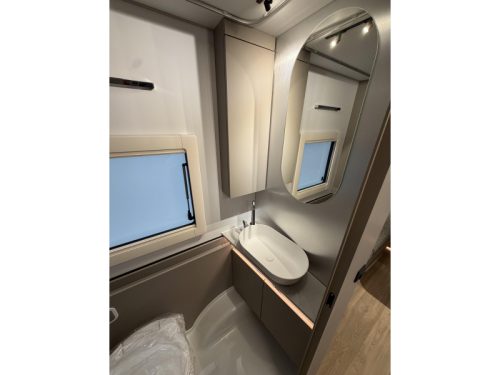 Adria Alpina Model 2027 photo: 17