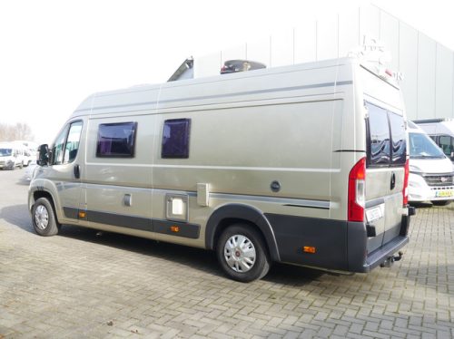 Karmann Davis 620, 6.40 Meter Buscamper, L&auml;ngsbetten Foto: 22