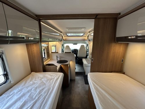 Dethleffs Trend T 7017 EB Automatic + low beds photo: 13