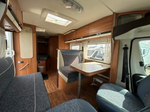 Weinsberg CaraLoft 650 MFH AIRE ACONDICIONADO + SUSPENSI&Oacute;N NEUM&Aacute;TICA foto: 7
