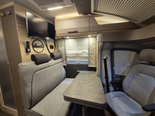 Knaus VAN TI PLUS 650 MEG 4X4 PLATINUM SELECTION AUTOMATIC 180 HP ONLY 20,217 KM !! AIR SUSPENSION SOLAR TV + LTE SINGLE BEDS 1ST OWNER photo: 17