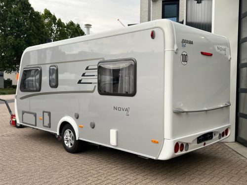 Eriba Nova Light 442 L&auml;ngsbetten, Rangierhilfe, Vorzelt Foto: 5