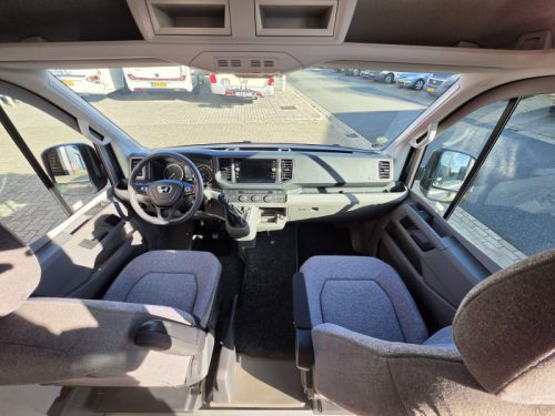 Knaus BoxDrive 680 ME Off Grid, Bom vol Foto: 3