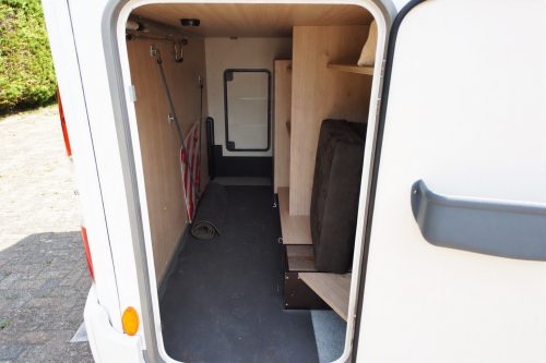 B&uuml;rstner Travel Van photo : 17