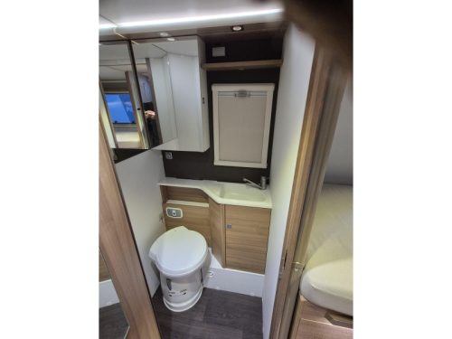 Adria Matrix 670 SL TWINBED lift bed 5pers AIRCO photo: 14